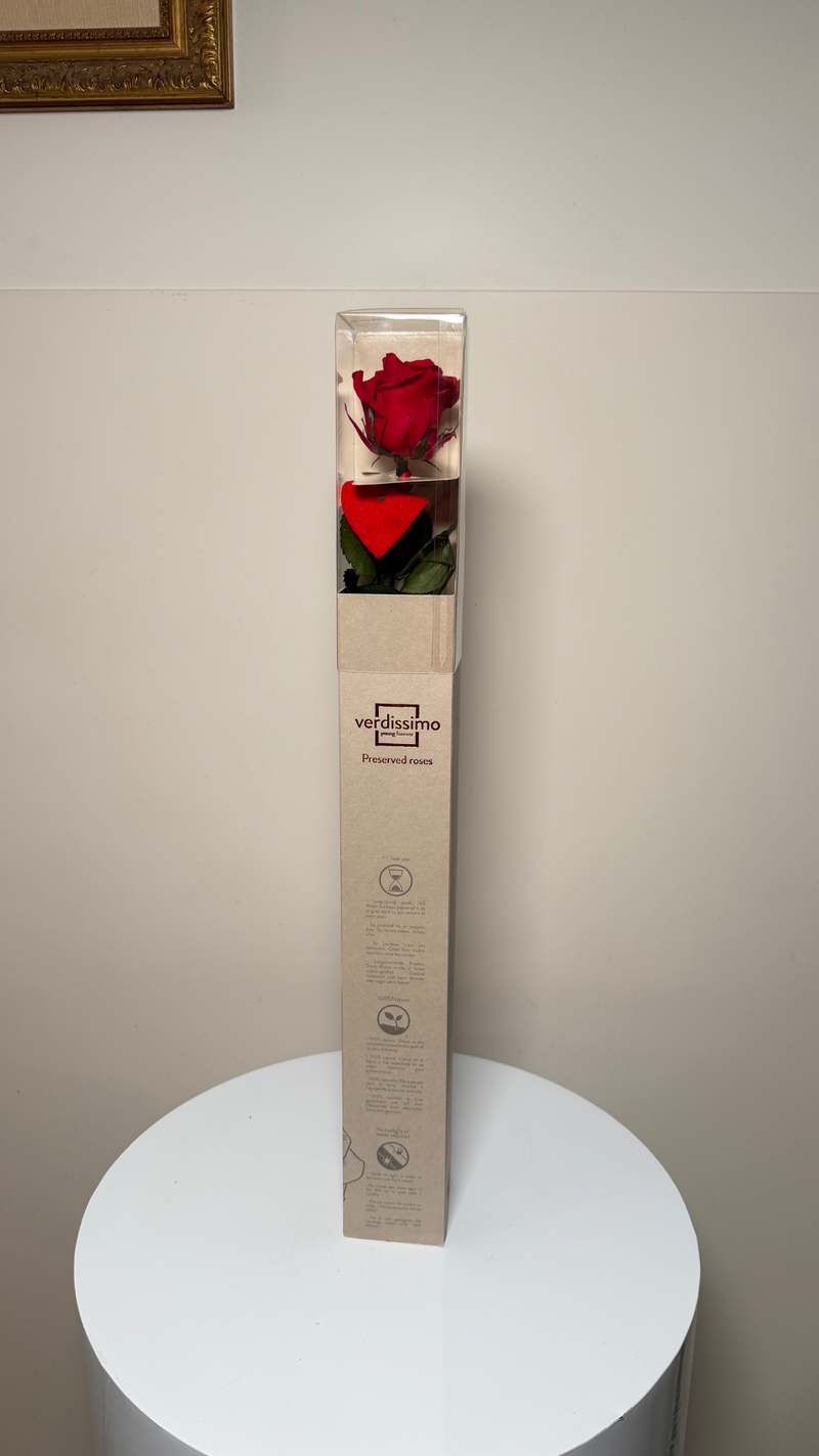 Rosa eterna con corazón 2