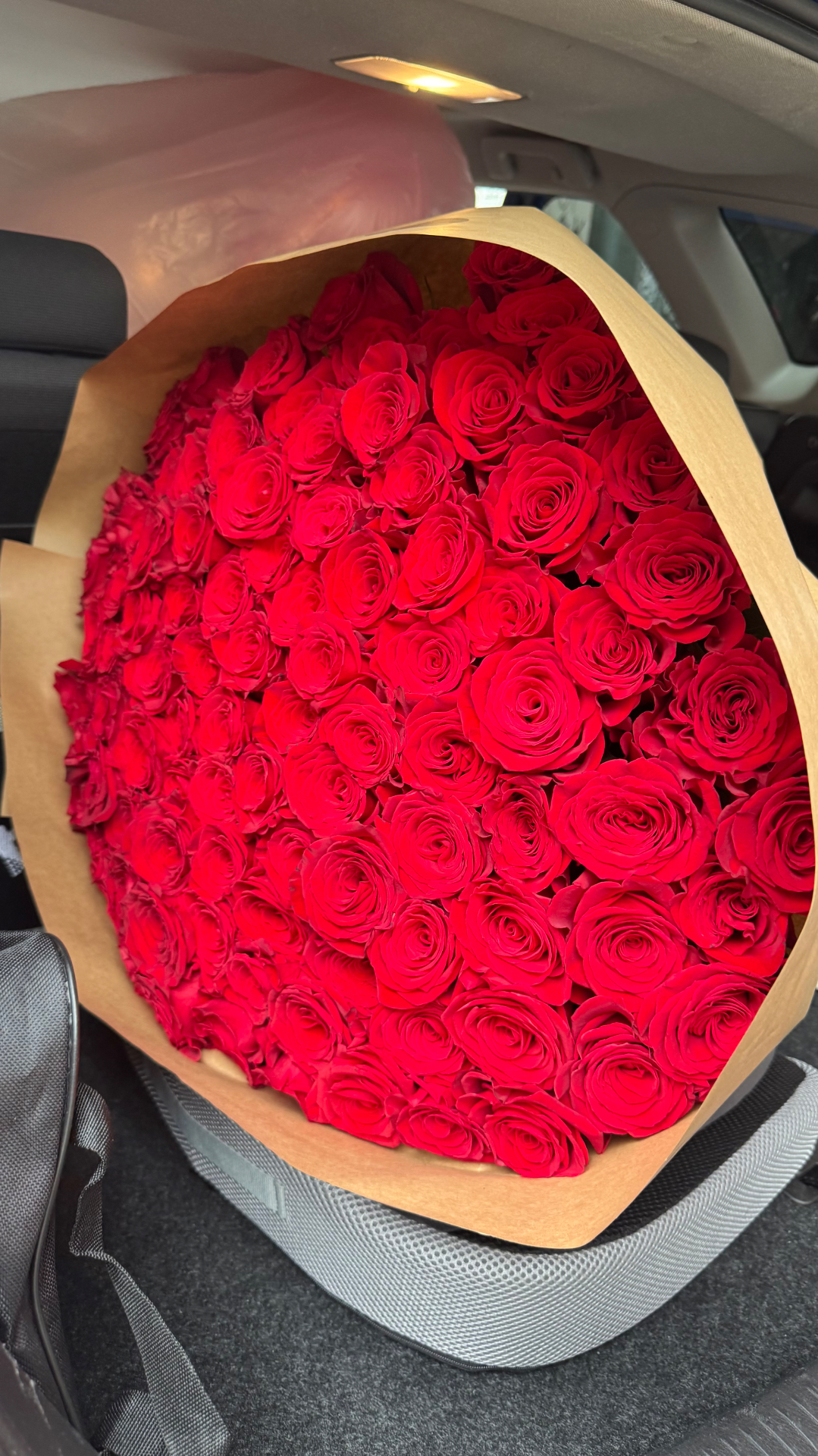 Ramo de rosas rojas Red Naomi de Brisalta